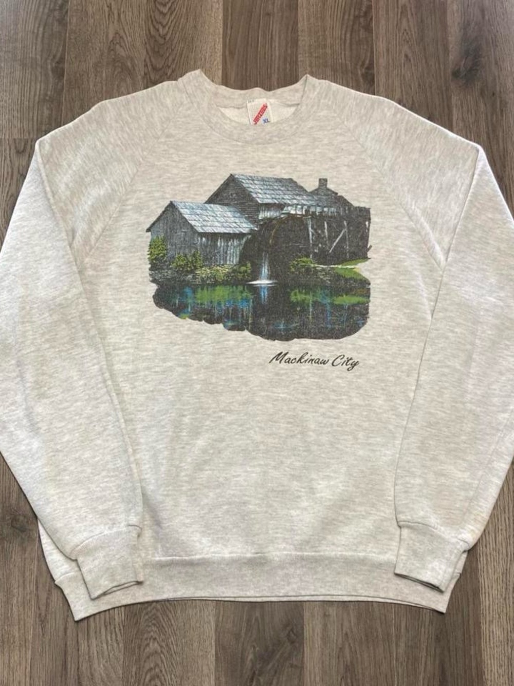 Vintage 1990s Mackinac City Michigan Crewneck